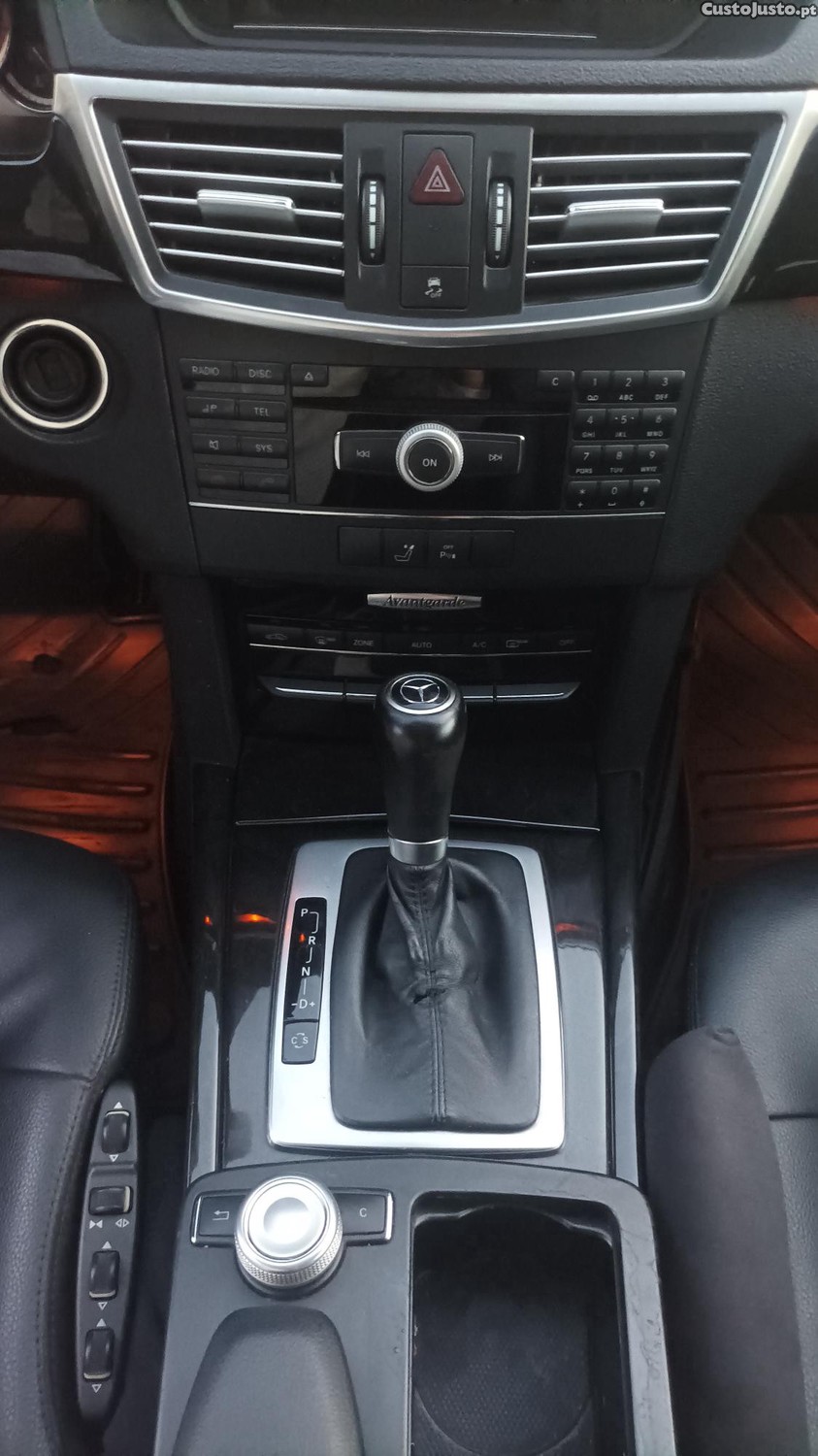 Mercedes-Benz E 250 Avantgarde 204 cv "Nacional" (distribuição mudada, oleo e filtro da caixa) — fotografia 2