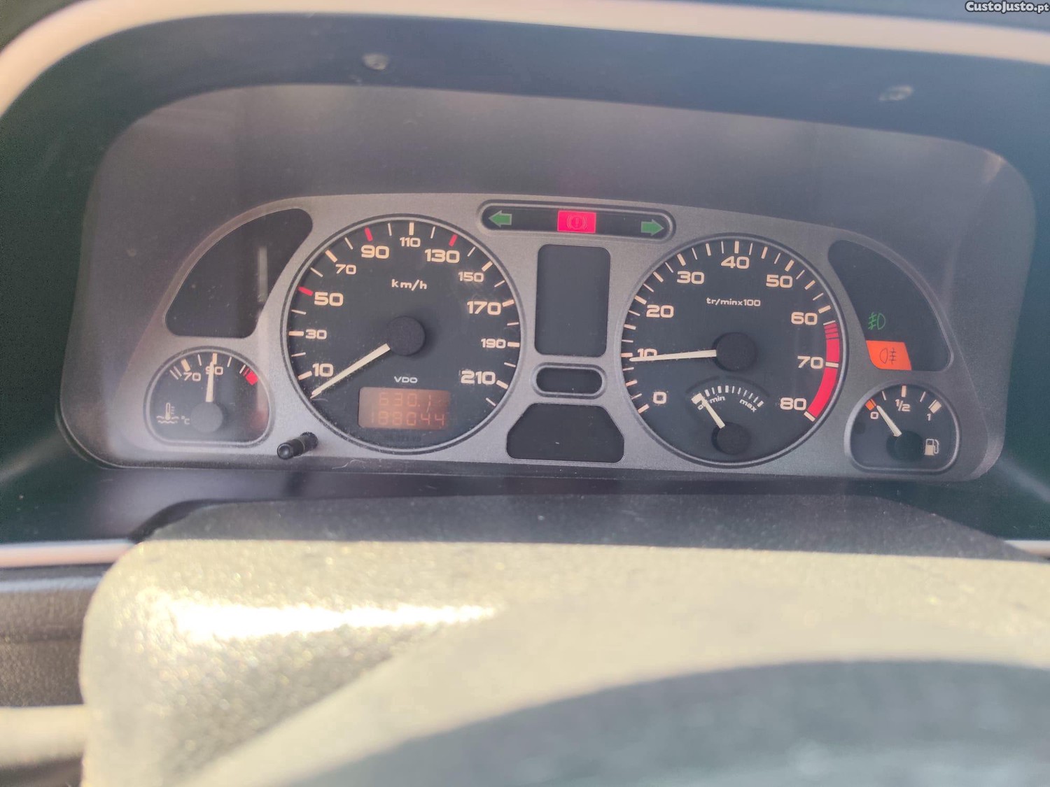 Peugeot 306 SW 1.4 16V Bom Estado — fotografia 5