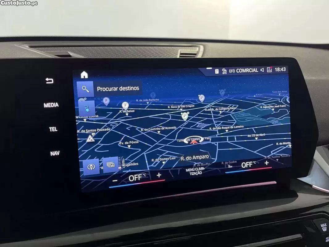 BMW iX1 Xdrive30 — fotografia 13
