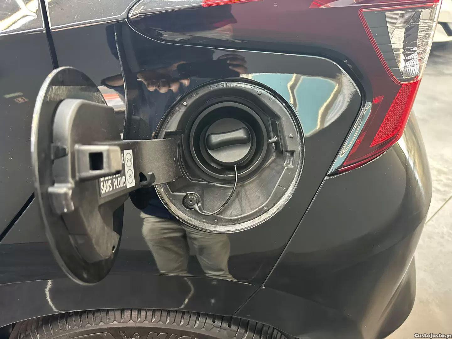 Nissan Micra 1..0 ig-t acenta aut. navi klima — fotografia 3