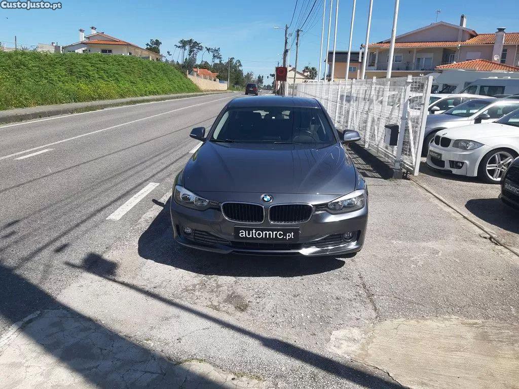 BMW 318 D touring line sport — fotografia 23