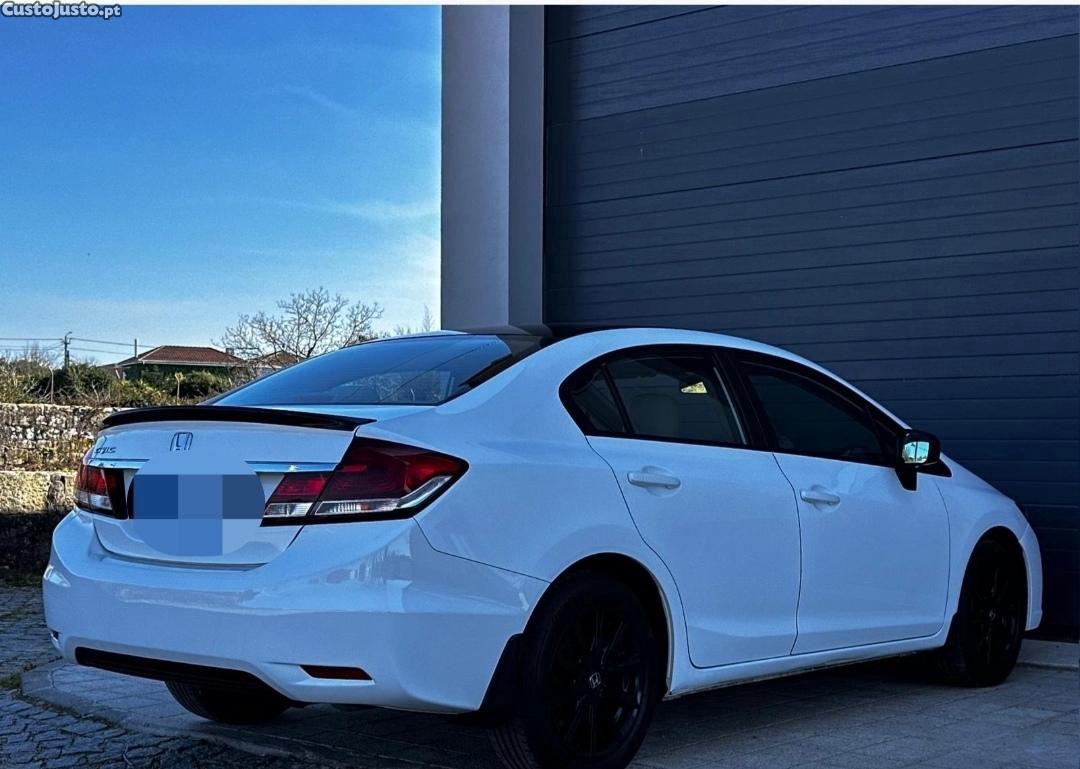 Honda Civic Sedan — fotografia 6