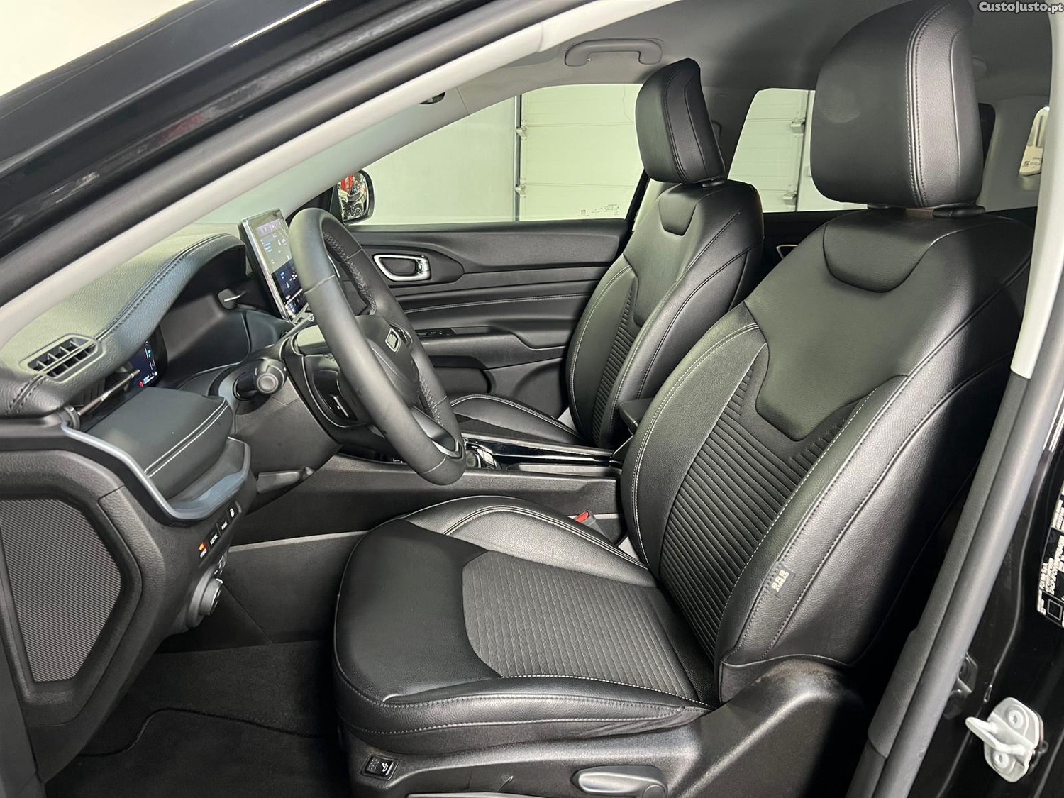 Jeep Compass 1.3 TG Limited — fotografia 16