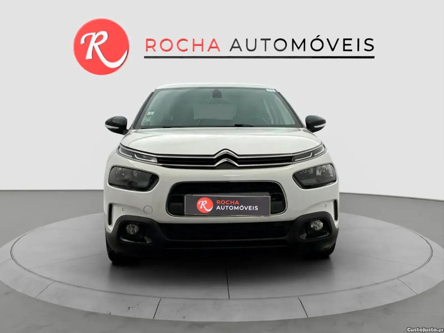 Citroën C4 1.2 PureTech Shine — fotografia 9