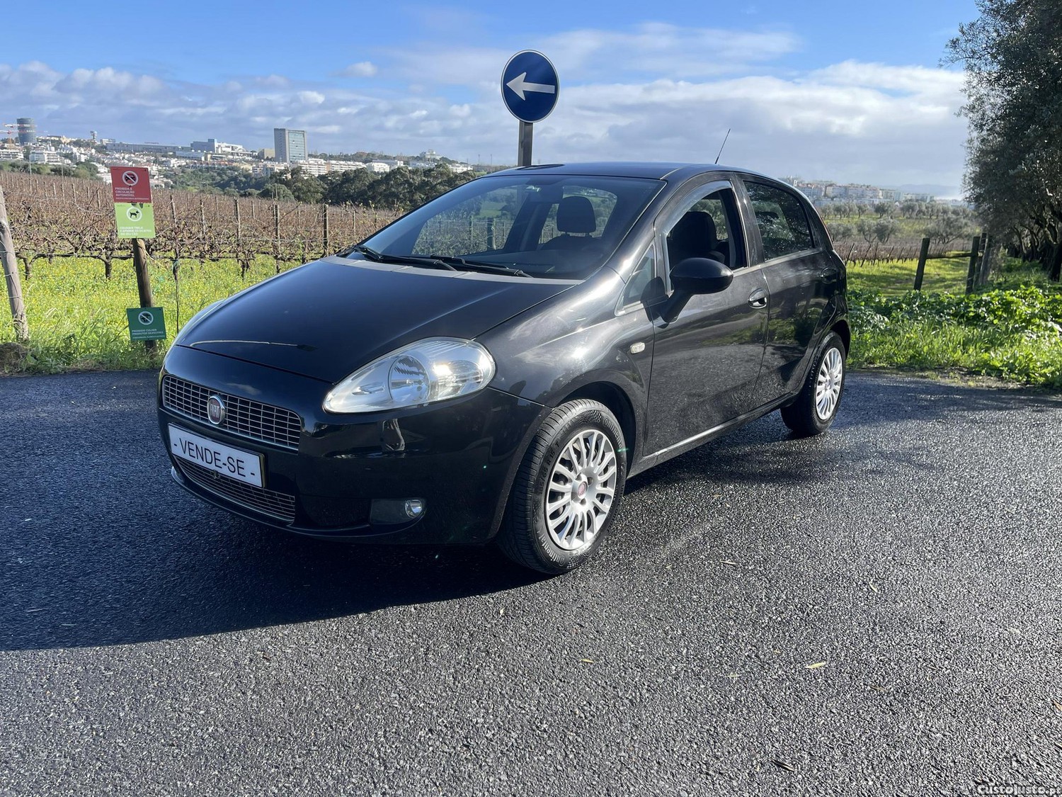 Fiat Grande Punto 1.2 gasolina — fotografia 17