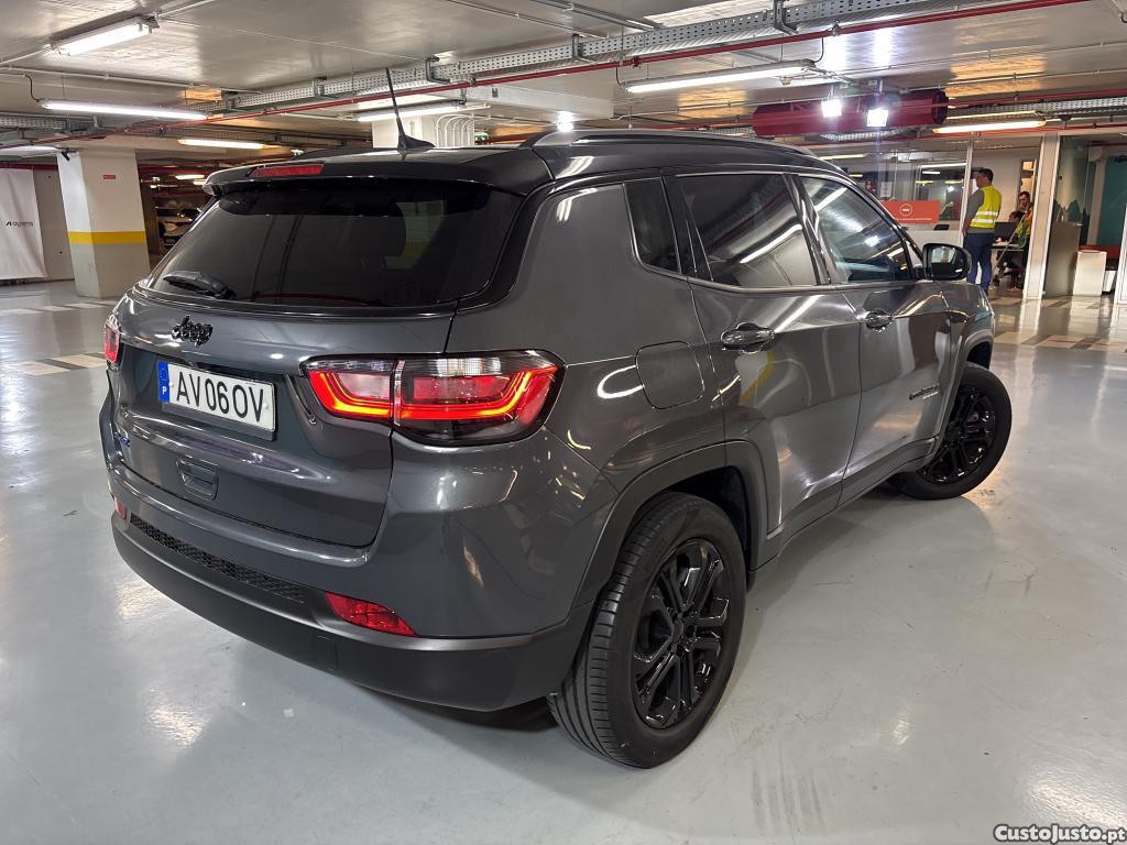 Jeep Compass 1.3 TG 4Xe Upland 240cv — fotografia 26