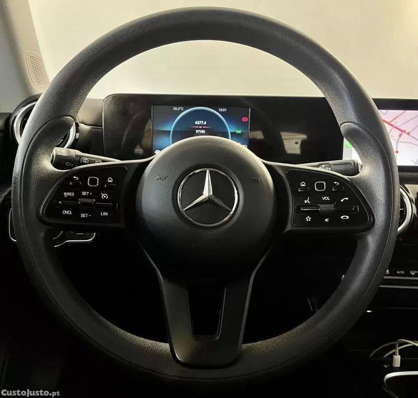 Mercedes-Benz CLA 250 E shooting brake style plus — fotografia 23