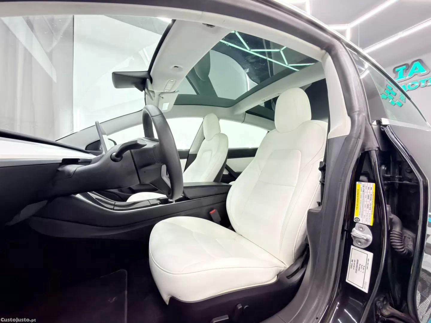 Tesla Model 3 Standard rwd plus — fotografia 4