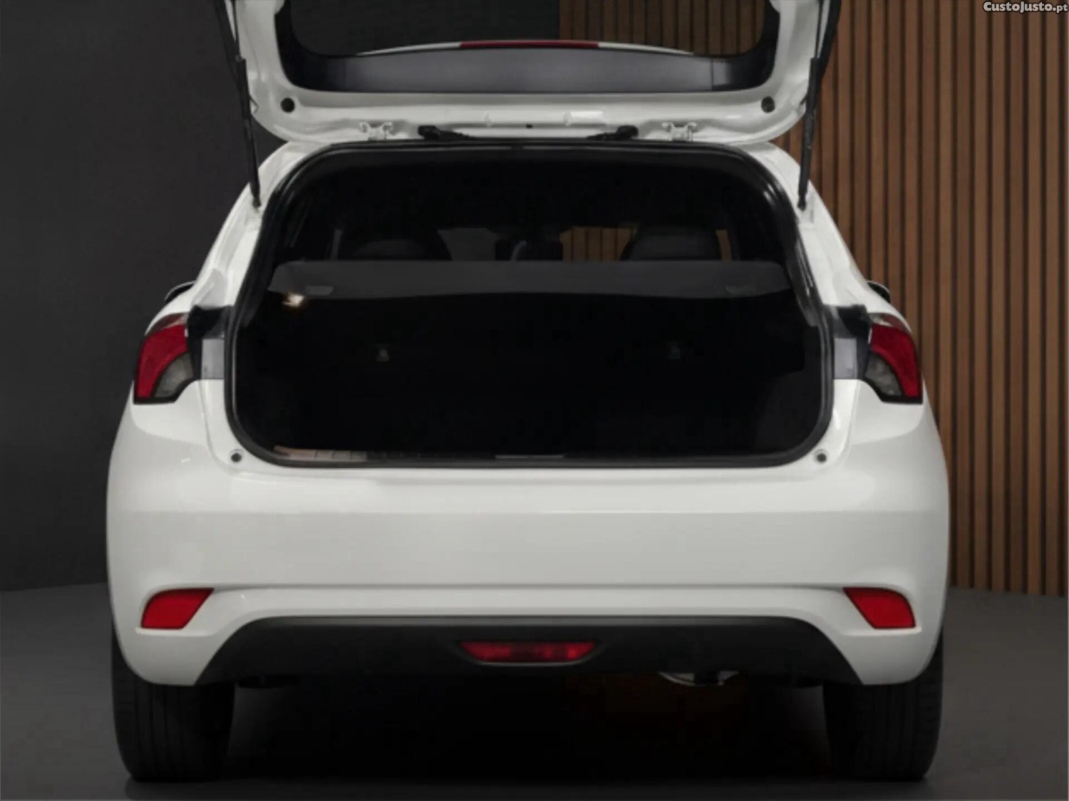 Fiat Tipo 1.3 M-Jet Pop — fotografia 3