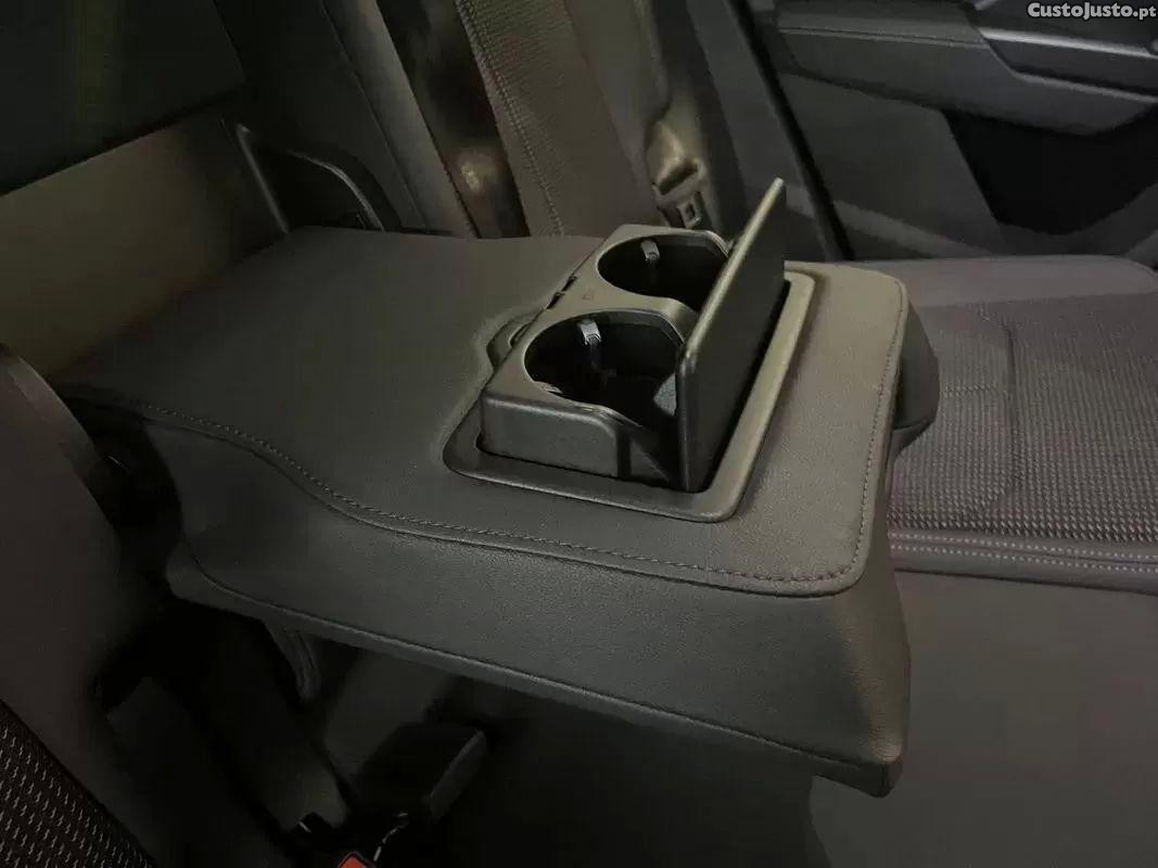 Audi Q3 45 tfsie s line s tronic — fotografia 17