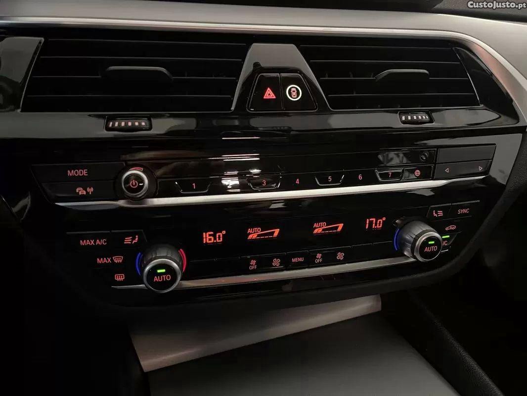 BMW 520 D auto — fotografia 14