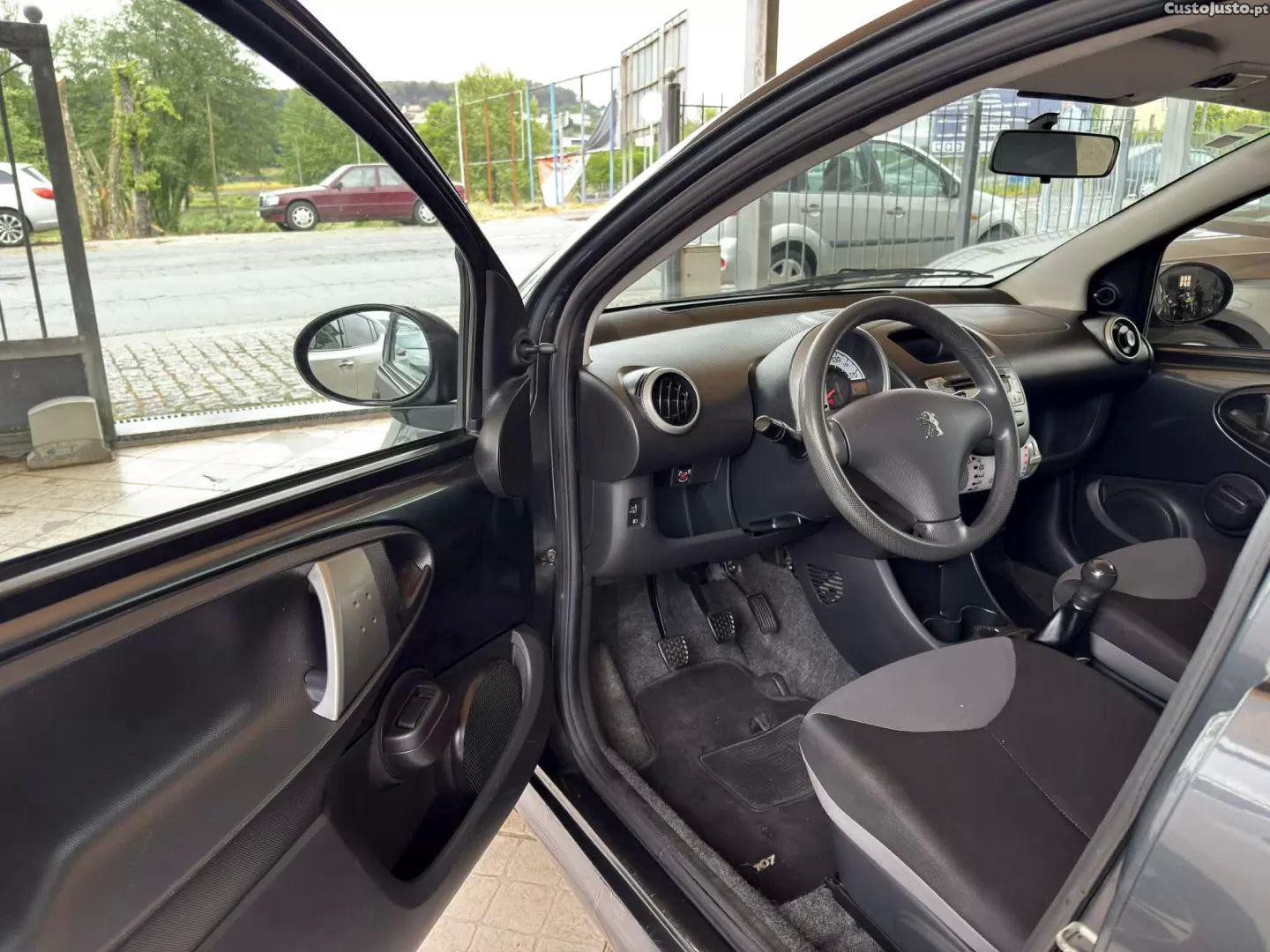 Peugeot 107 1.0 access — fotografia 5