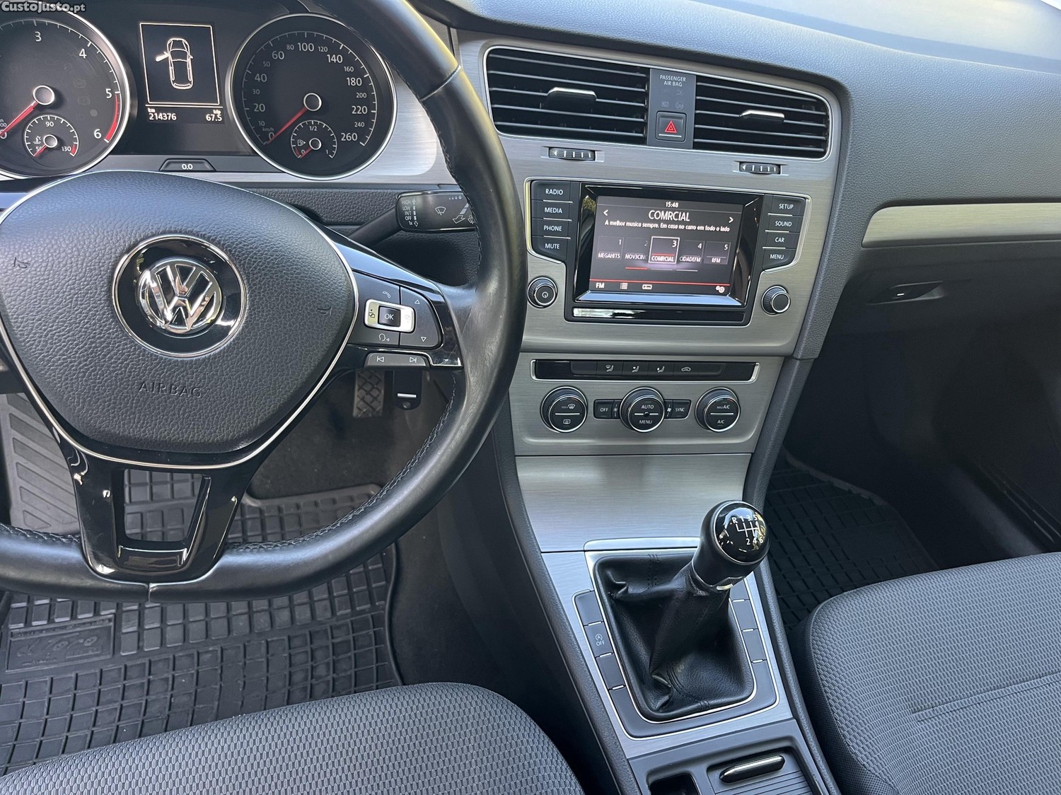 Volkswagen Golf 1.6Tdi BLUEMOTION — fotografia 5