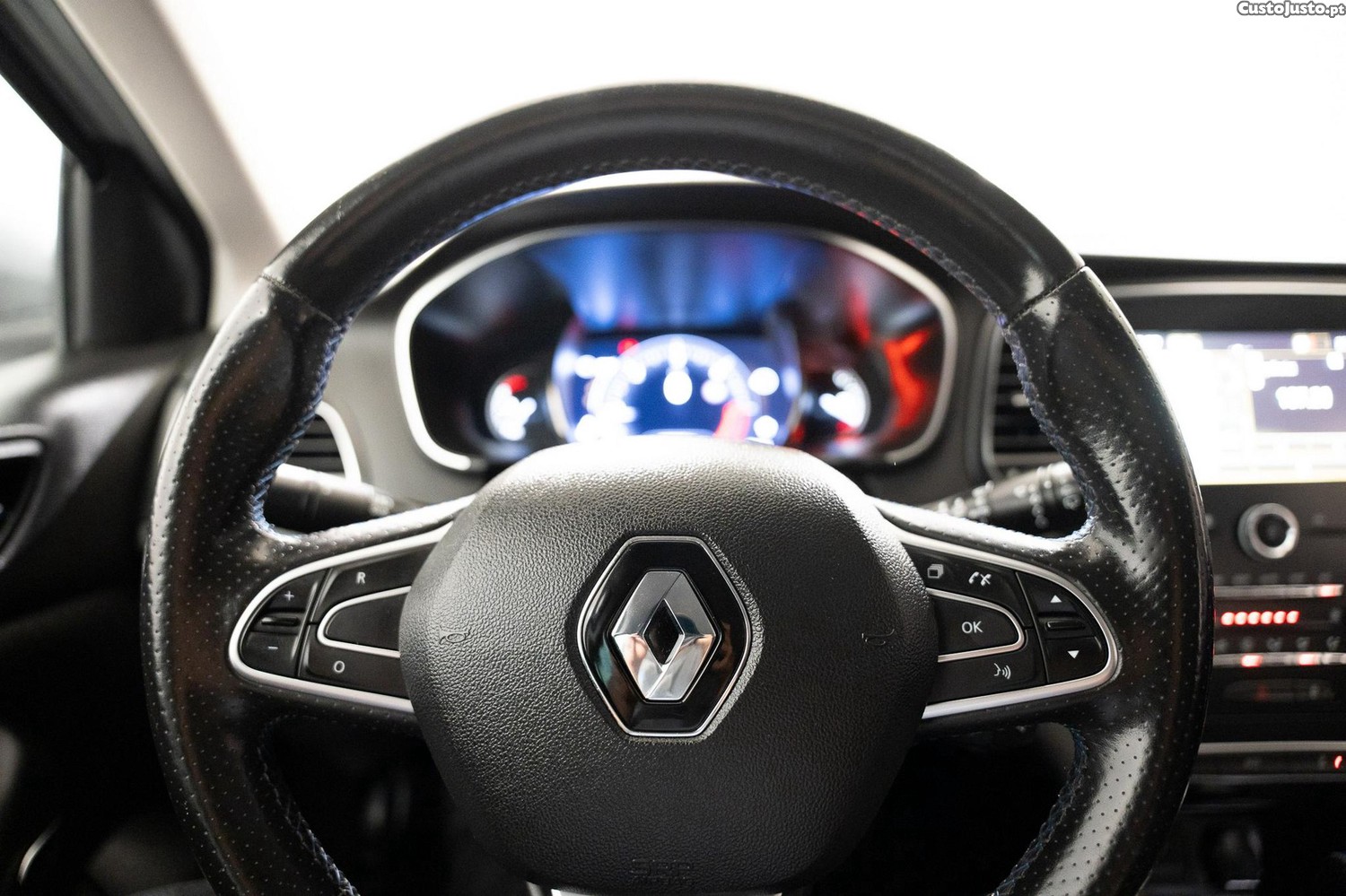 Renault Mégane 1.5 Blue dCi GT Line EDC — fotografia 14