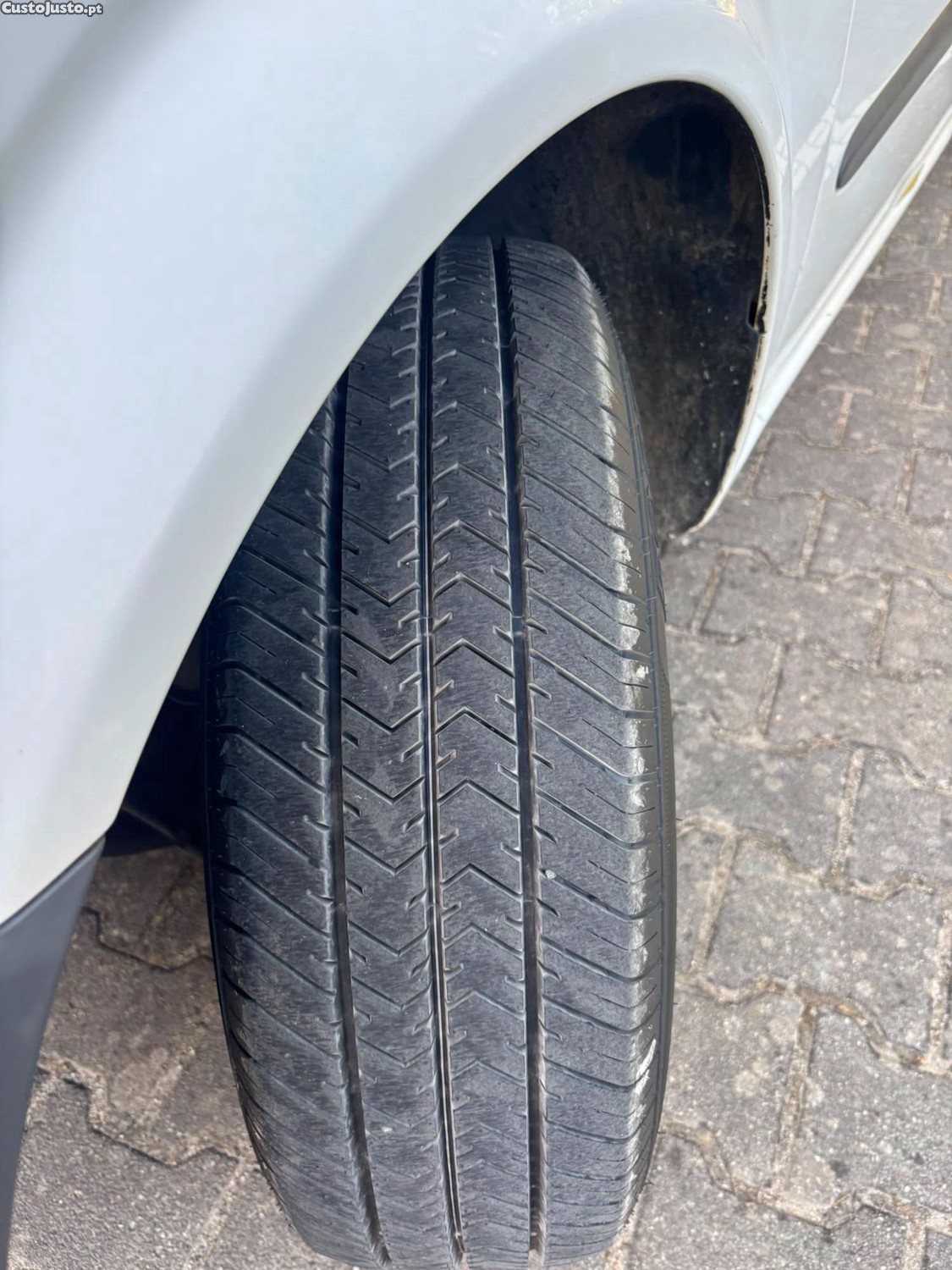 Mercedes-Benz Vito 113 — fotografia 9