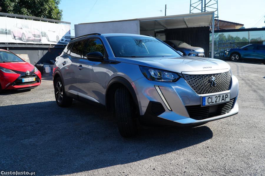 Peugeot e-2008 50 kWh Allure Pack — fotografia 9