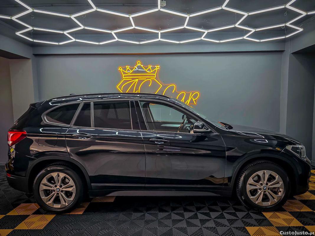 BMW X1 xDrive25e Advantage — fotografia 12