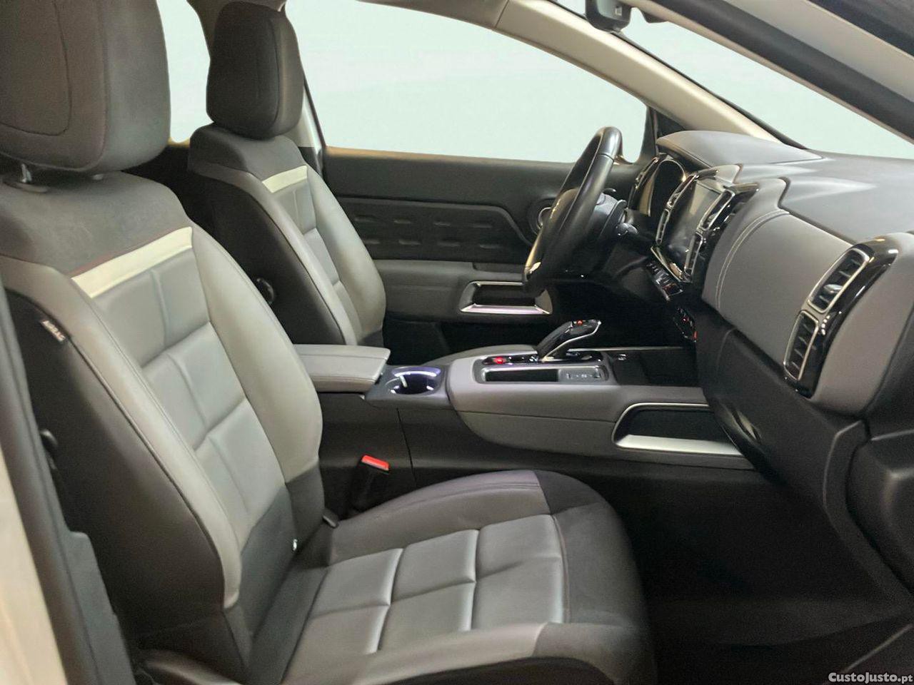 Citroën C5 Aircross 1.6 Hybrid Shine e-EAT8 — fotografia 7