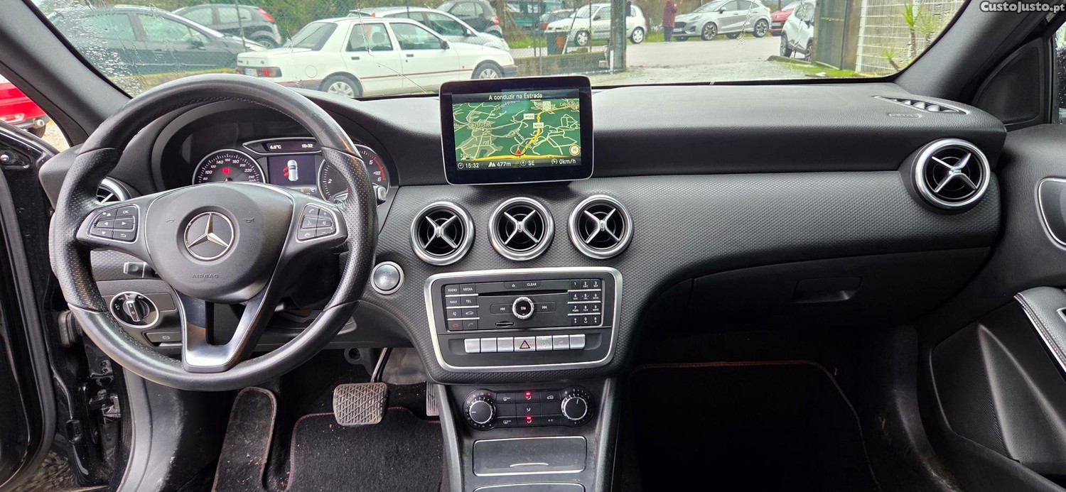 Mercedes-Benz A 200 Cdi Style AMG — fotografia 6