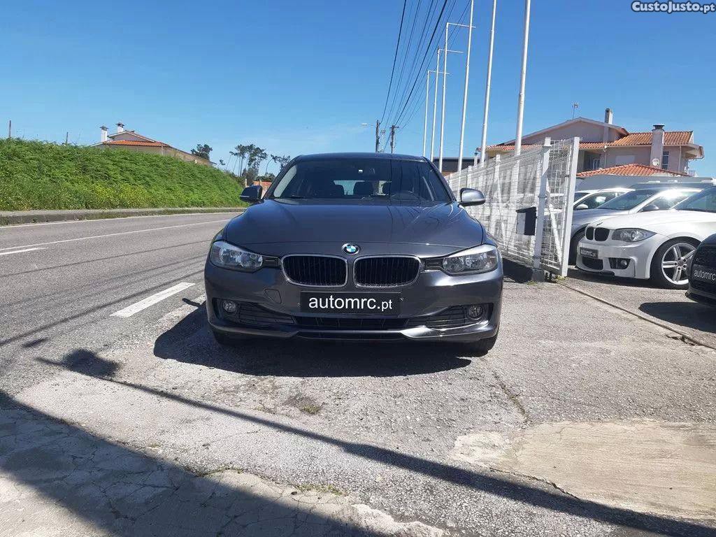 BMW 318 D touring line sport — fotografia 22