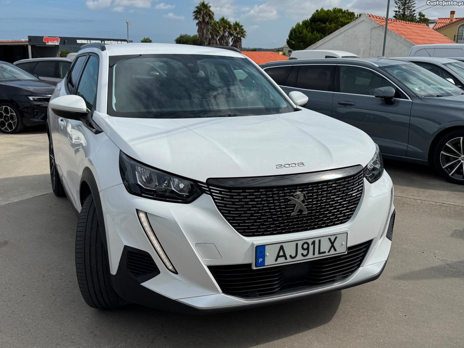 Peugeot 2008 1.5 BlueHDI 110 - 21 foto 4