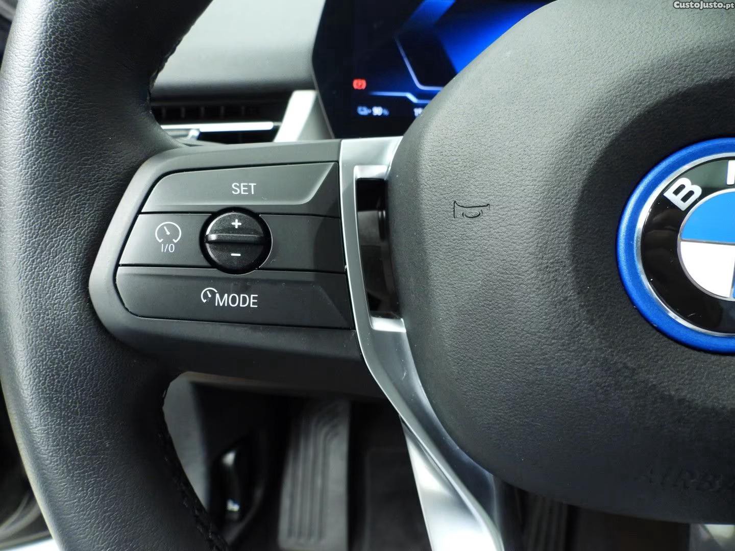BMW iX2 eDrive20 — fotografia 17