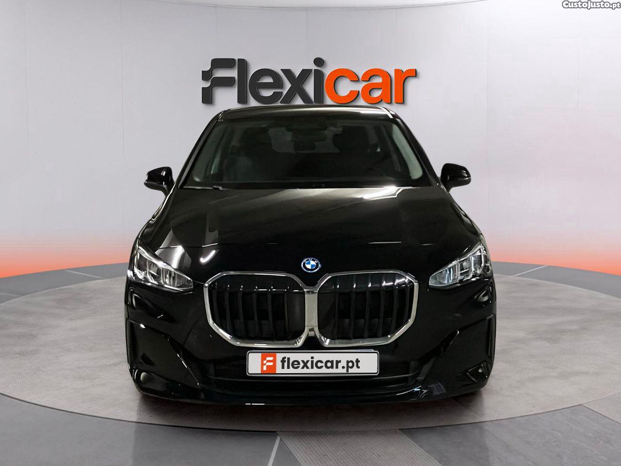 BMW 225 Active Tourer XE e xDrive Line Luxury — fotografia 19