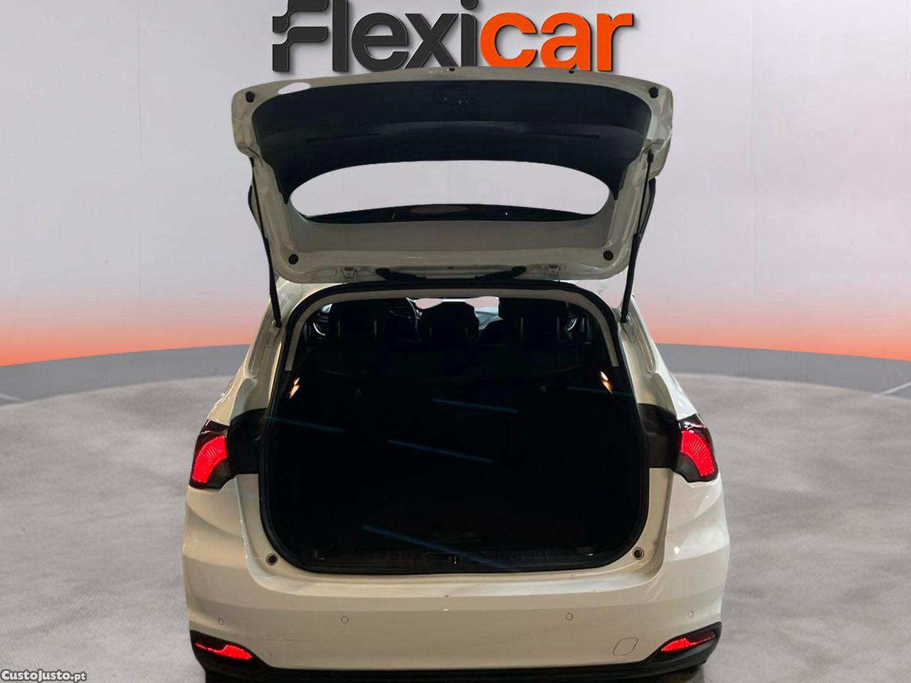 Fiat Tipo 1.3 M-Jet lounge — fotografia 3