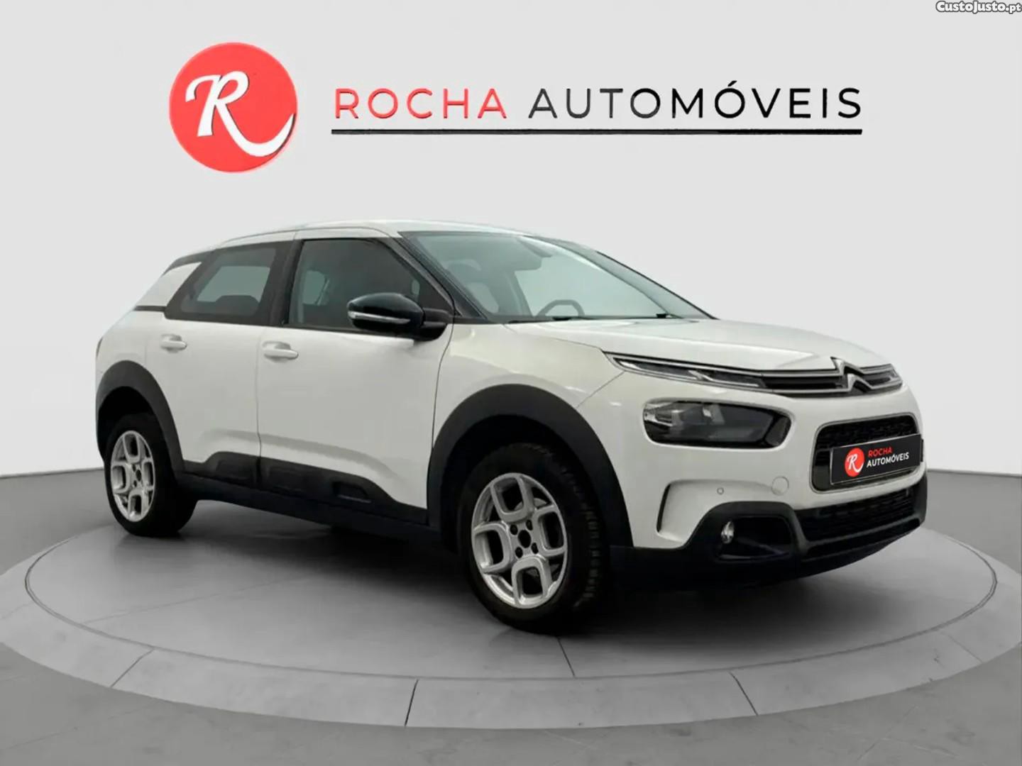 Citroën C4 1.2 PureTech Shine — fotografia 8