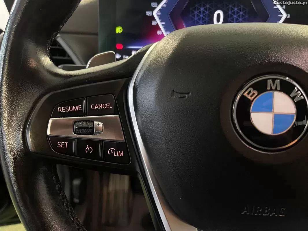 BMW 318 D auto — fotografia 17