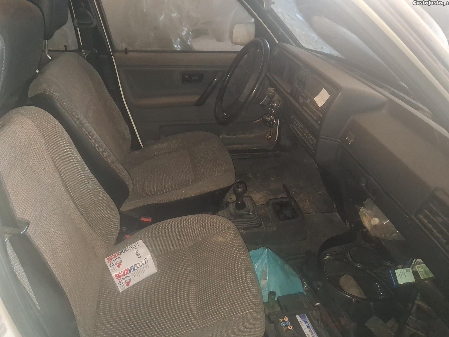 VW Golf 1.3 — photo 3