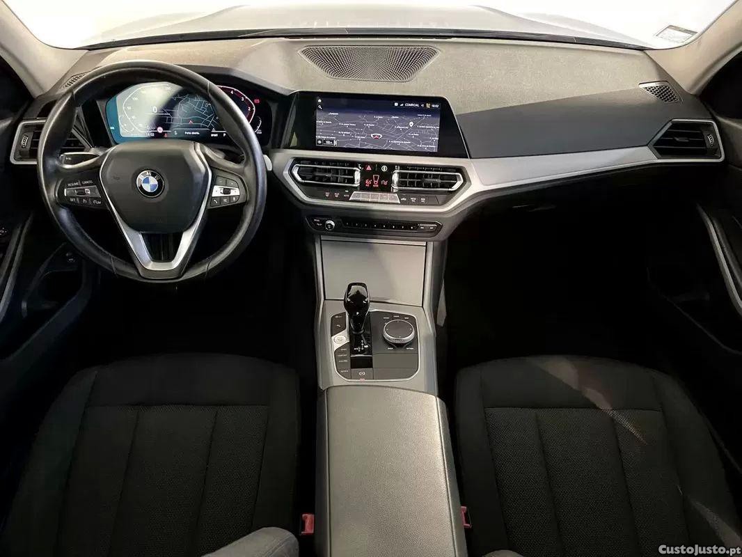 BMW 318 D auto — fotografia 31