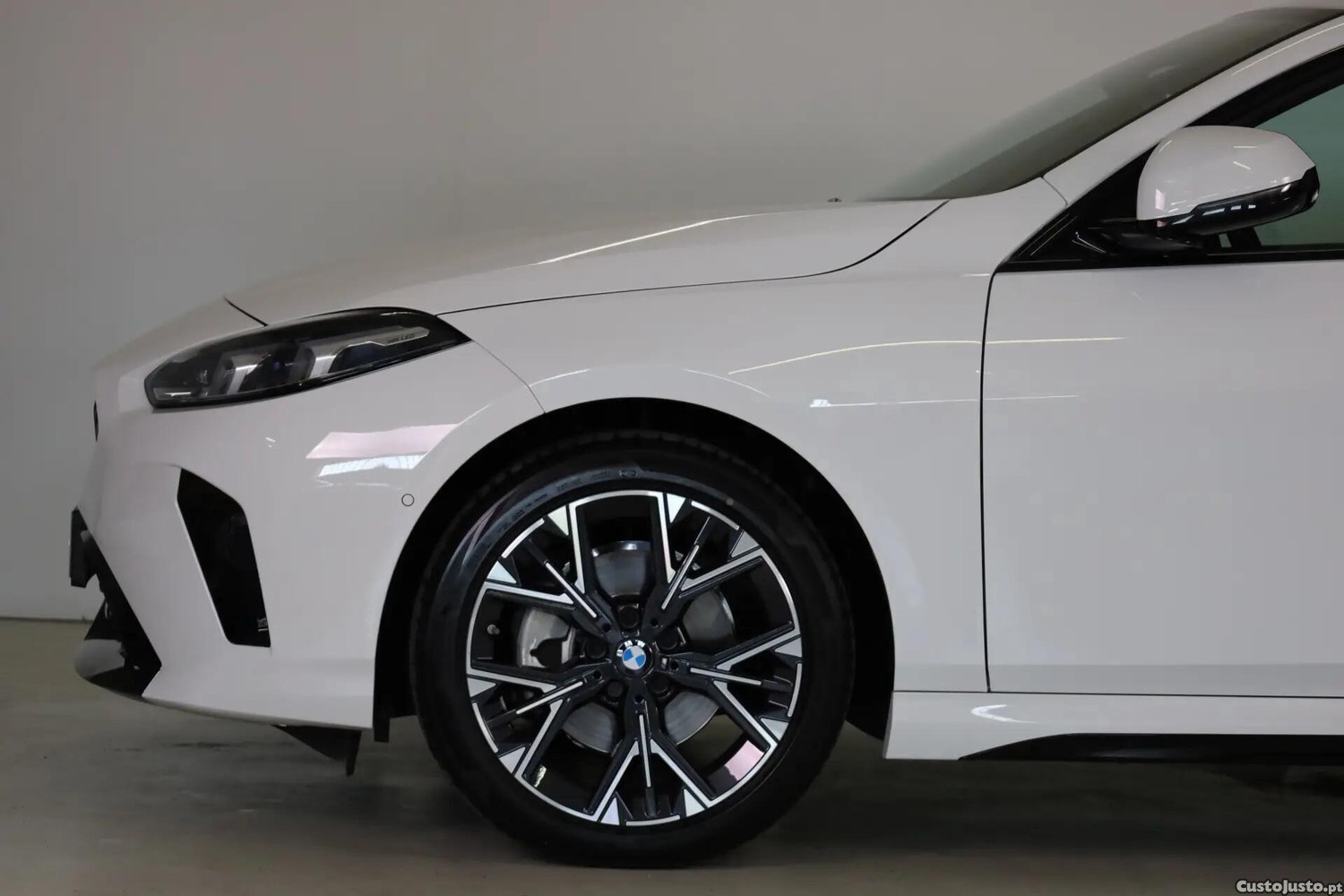 BMW 216 Pack Desportivo M Pro — fotografia 10