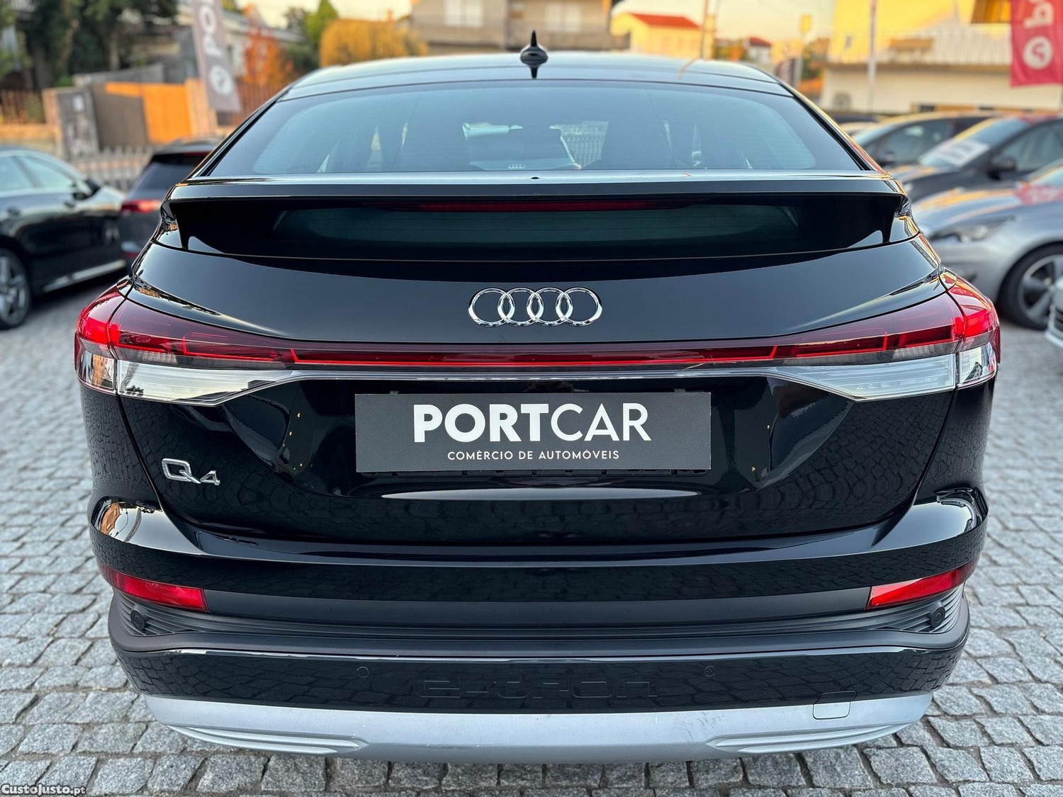 Audi Q4 Sportback e-tron 40 82 kWH — fotografia 14