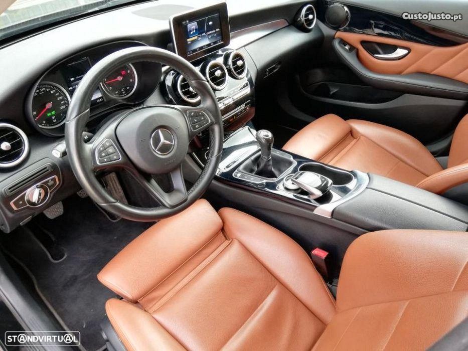 Mercedes-Benz C 220 D Avantguarde+ com *170Cv* com *87.000 Kms* *Impecável* - 15 — photo 2
