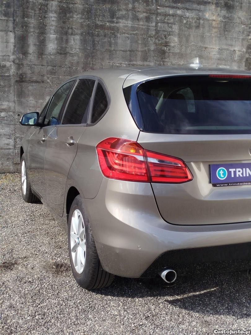 BMW 216 Active Tourer d Luxury Line — fotografia 14