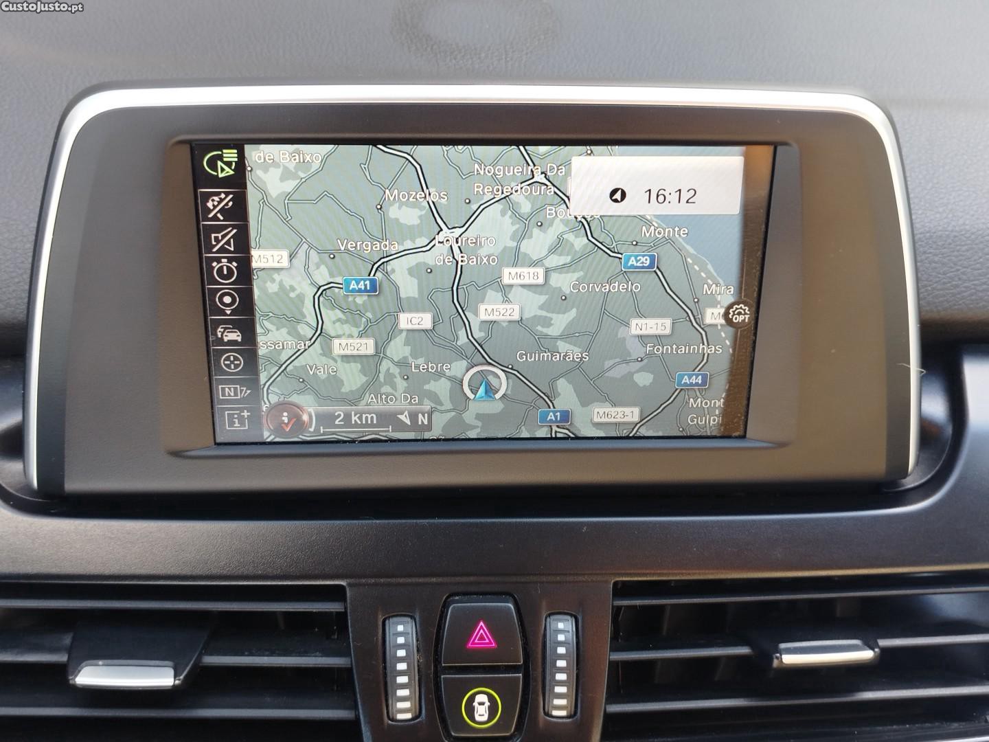 BMW 216 Active Tourer d Luxury Line — fotografia 21