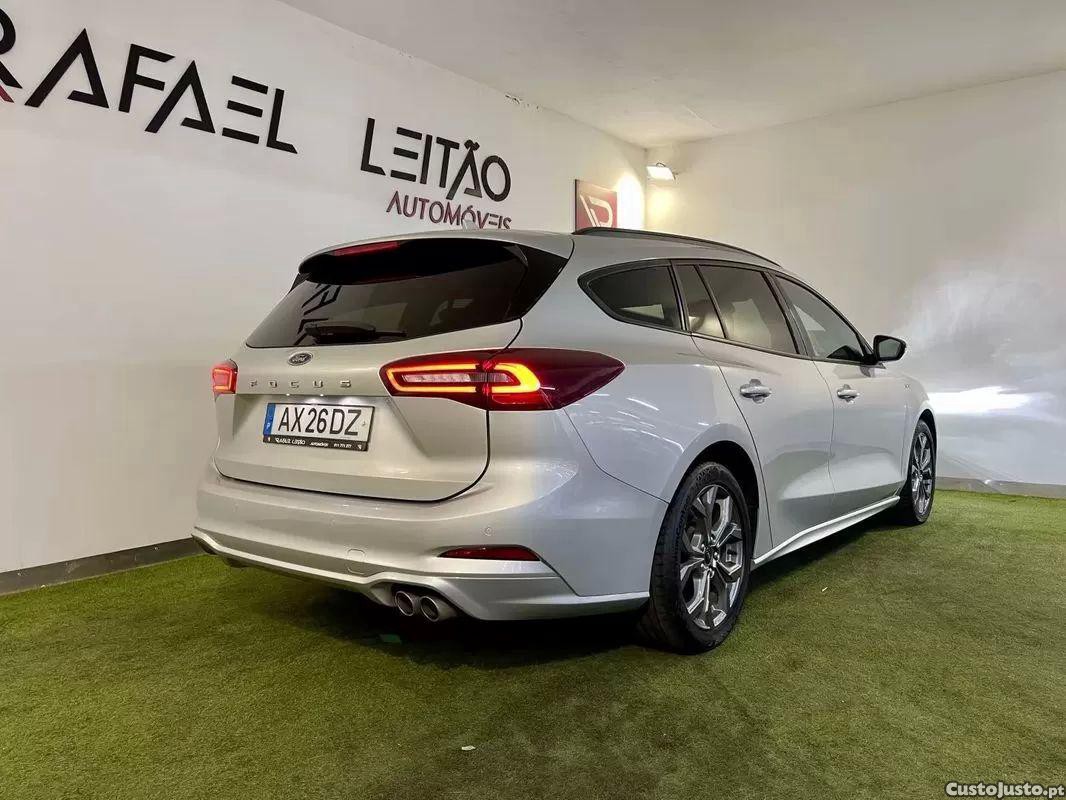 Ford Focus 1.5 tdci ecoblue st-line — fotografia 26