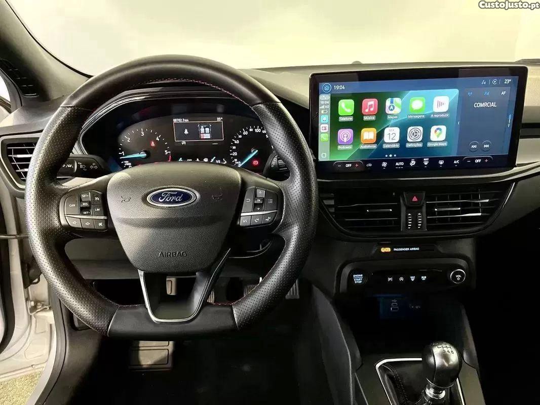 Ford Focus 1.5 tdci ecoblue st-line — fotografia 19