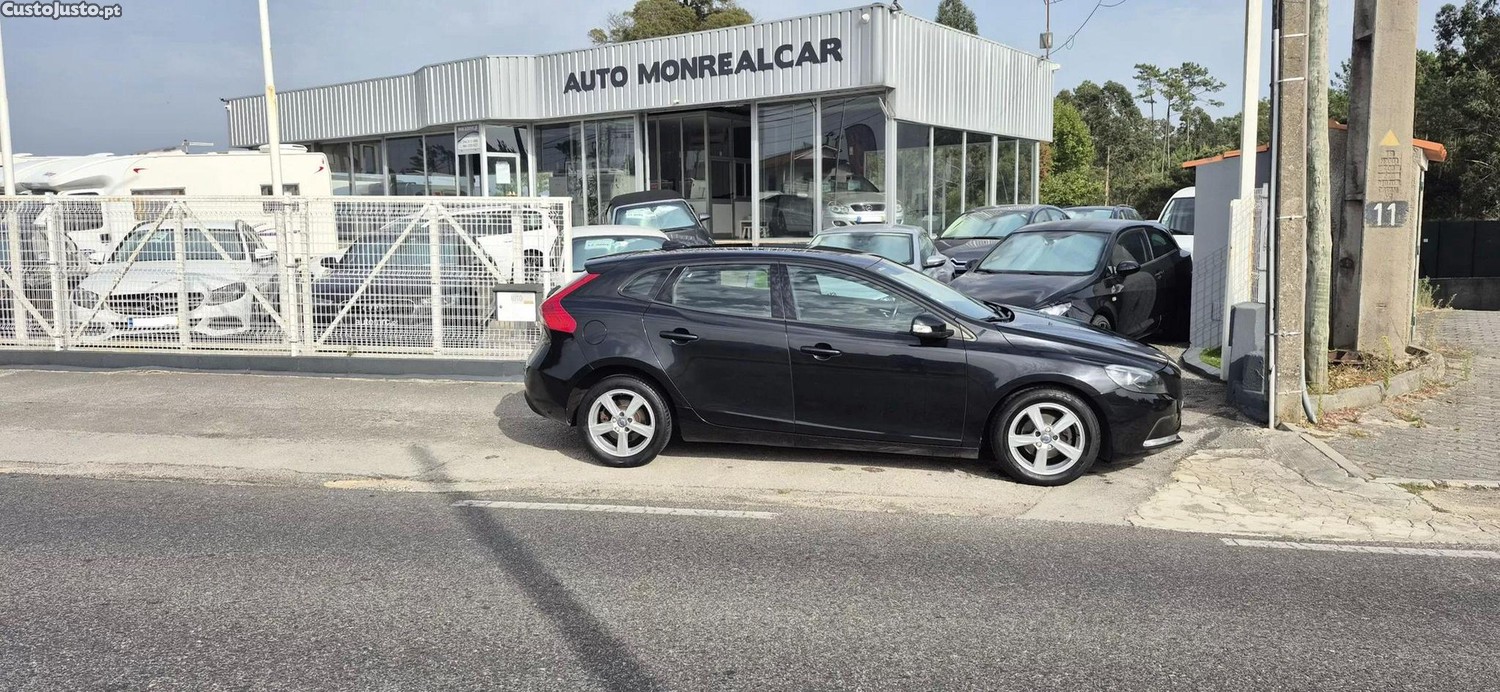 Volvo V40 1.6 d2 momentum powershift eco - 15 — photo 2