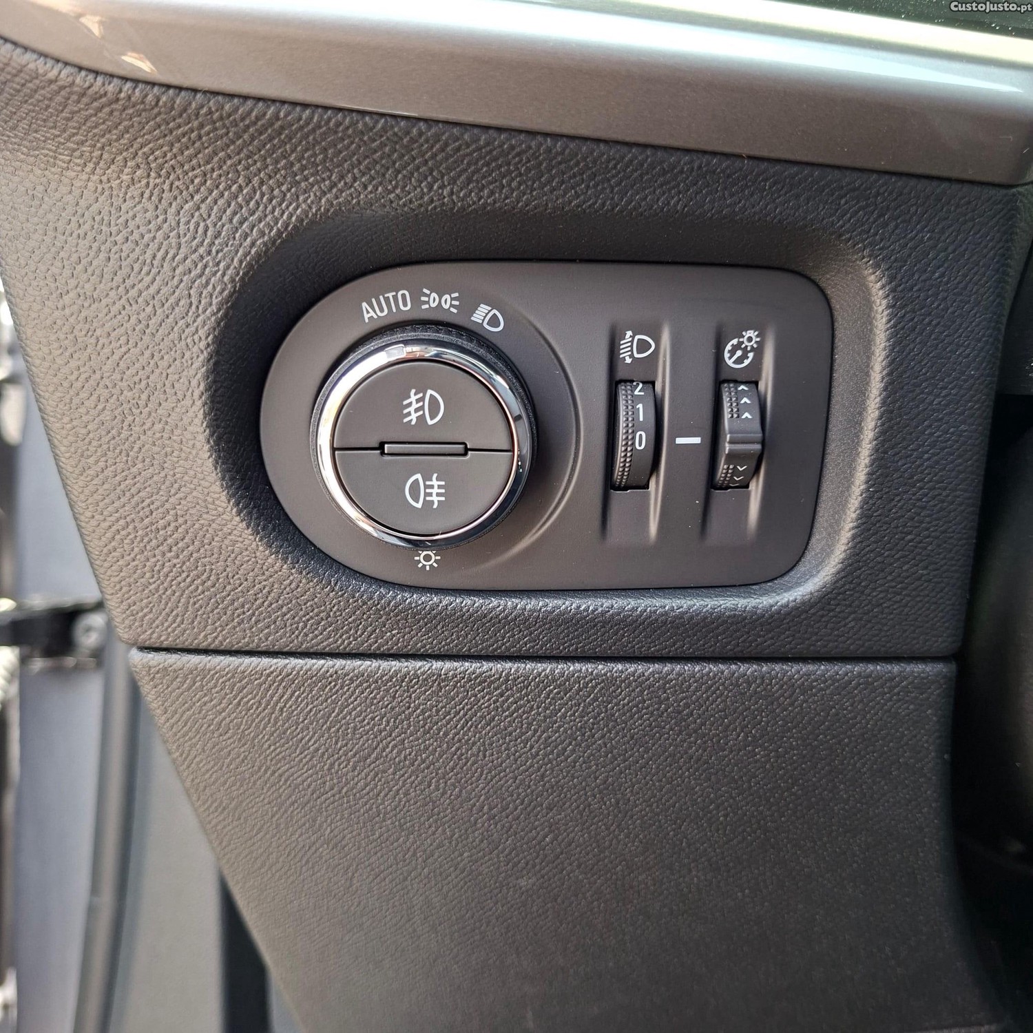 Opel Mokka 1.2 T Elegance — fotografia 4