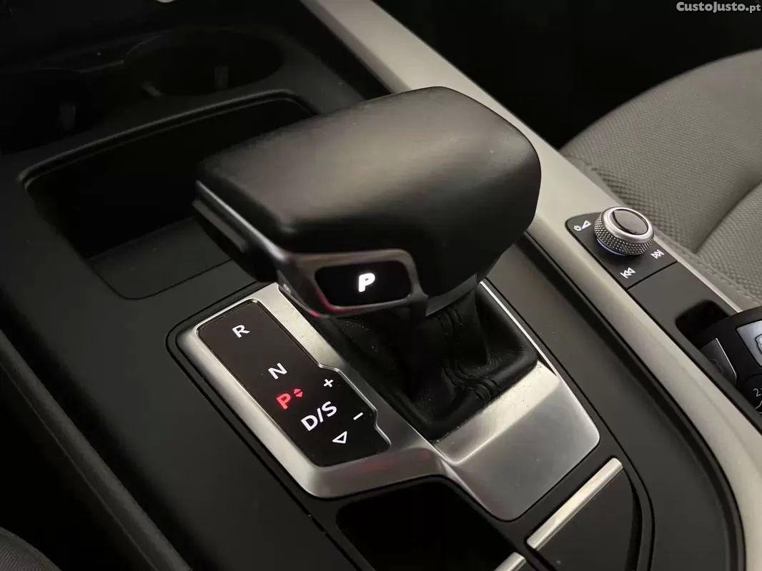 Audi A4 30 tdi advanced s tronic — fotografia 10