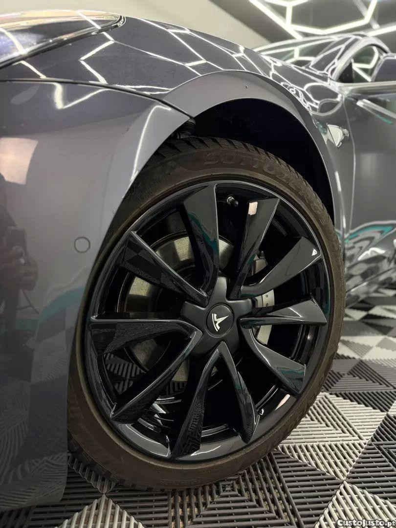 Tesla Model 3 Standard rwd plus — fotografia 21