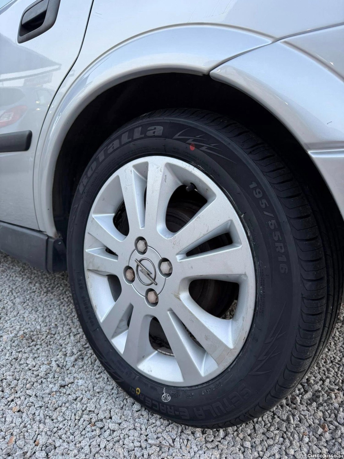 Opel Astra 1.4 EcoTec Club — fotografia 3
