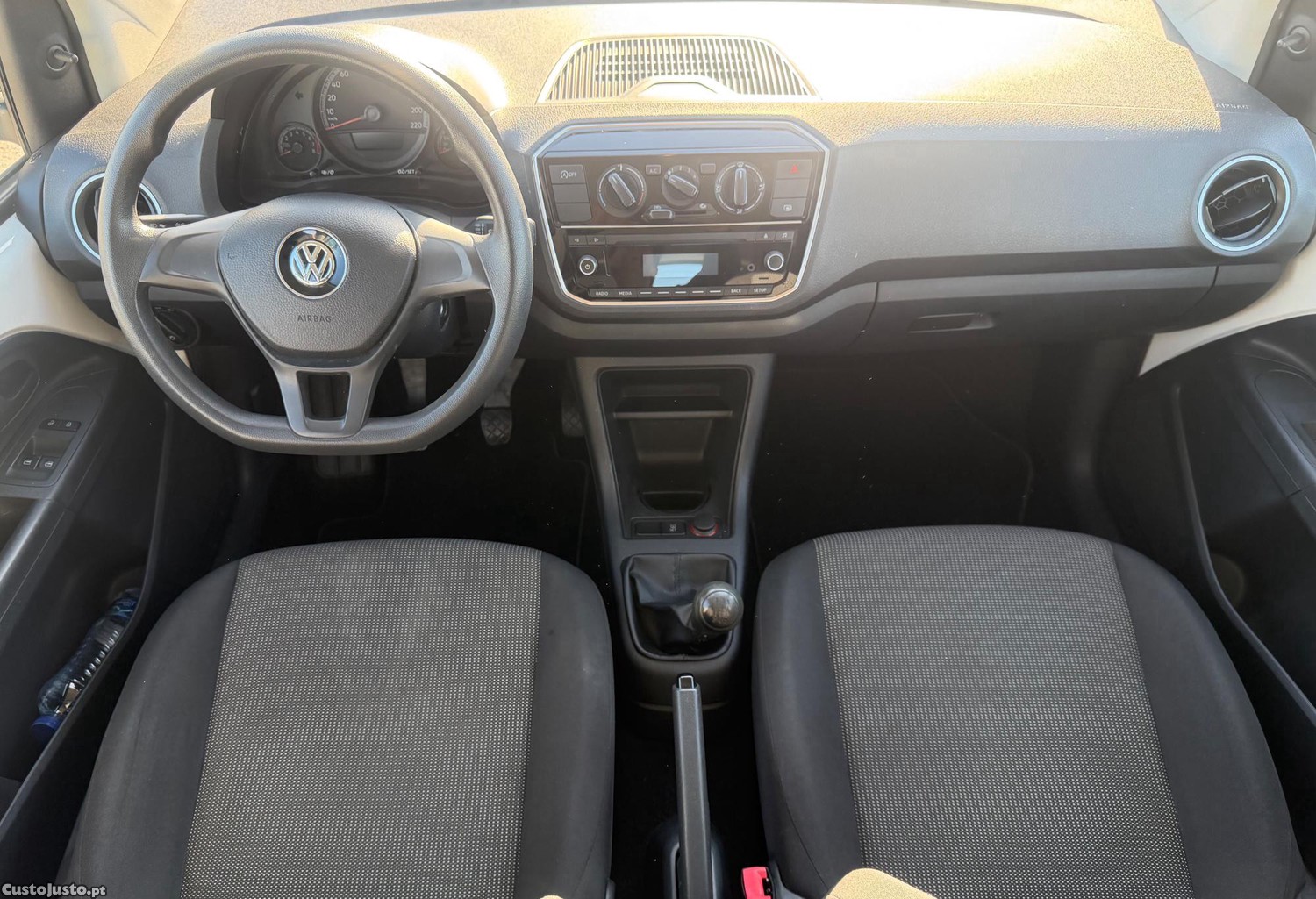 Volkswagen Up! 1.0 BlueMotion Move AC 60cv — fotografia 8