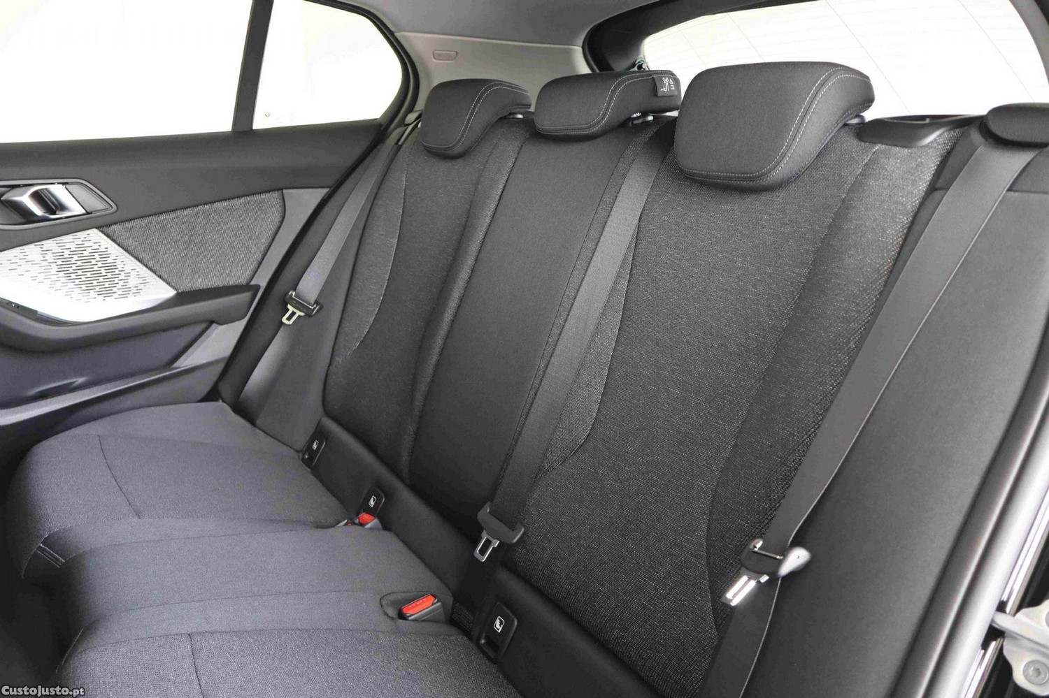 BMW 116 Pack Desportivo M — fotografia 12