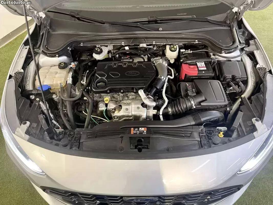 Ford Focus 1.5 tdci ecoblue st-line — fotografia 4