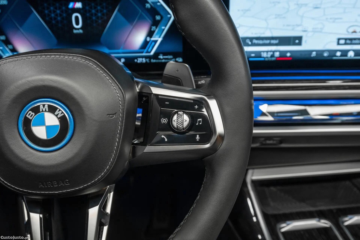 BMW 750 e xDrive Pack Desportivo M — fotografia 15