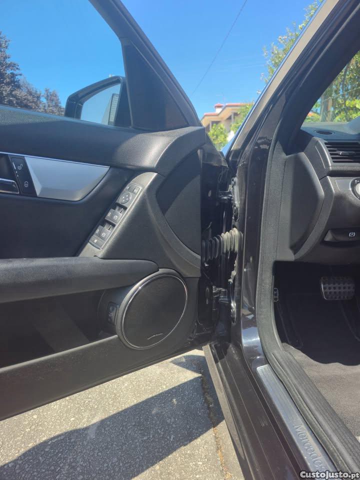 Mercedes-Benz C 220 AMG — fotografia 3