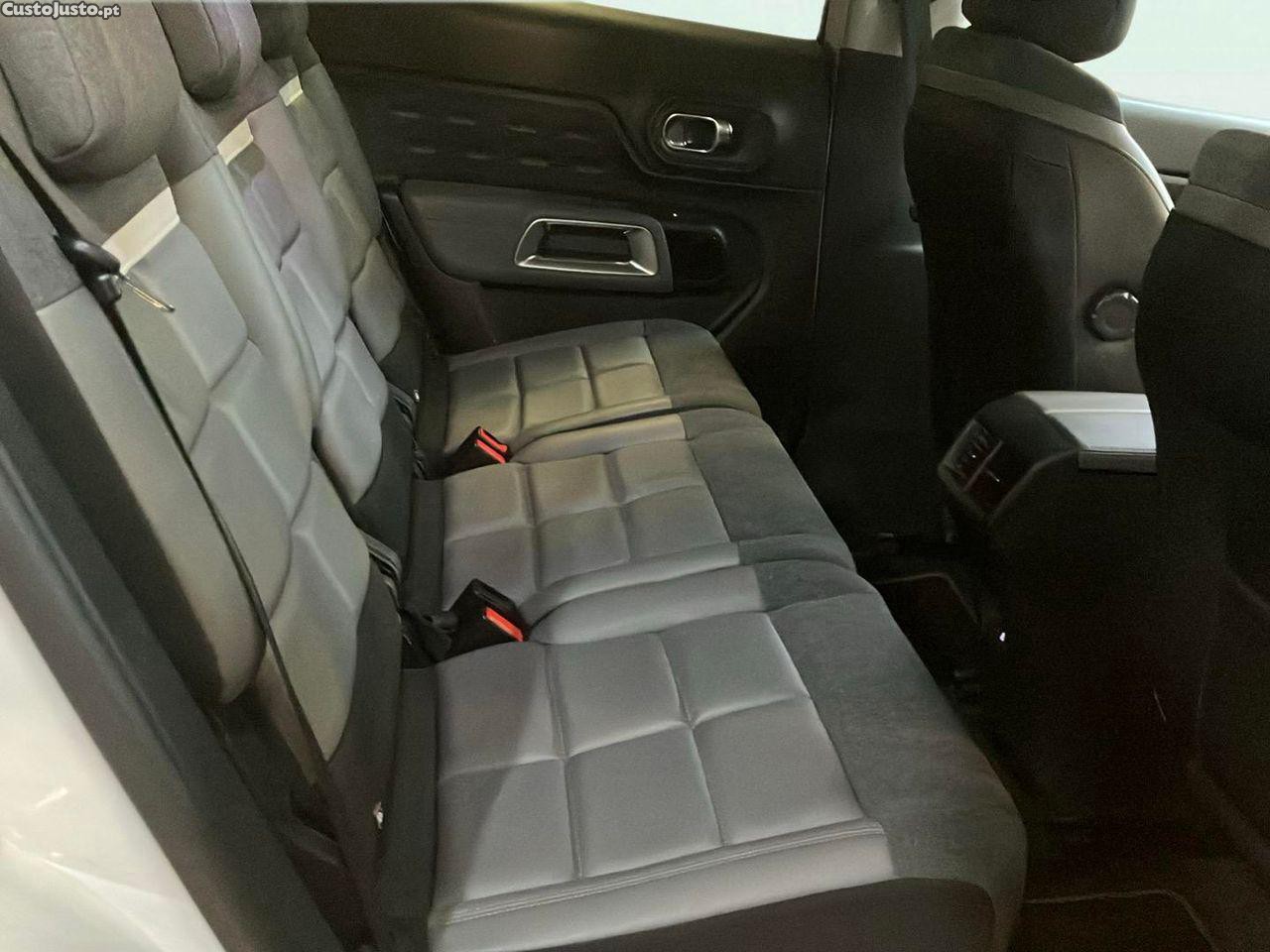 Citroën C5 Aircross 1.6 Hybrid Shine e-EAT8 — fotografia 6